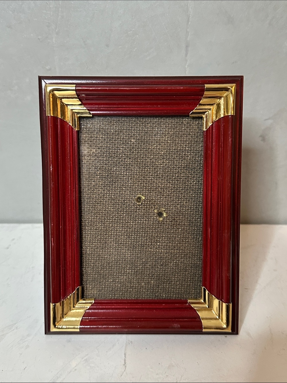 VINTAGE ACRYLIC METAL ORNATE CORNERS PICTURE FRAME